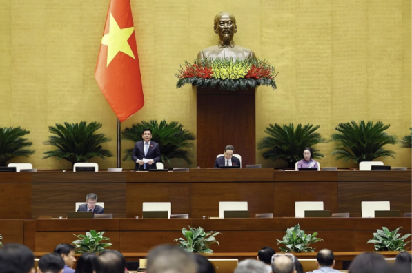 Phó Chủ tịch Quốc hội Nguyễn Hồng Diên điều hành phiên họp sáng 24/10/2026. Ảnh: Doãn Tấn/TTXVN