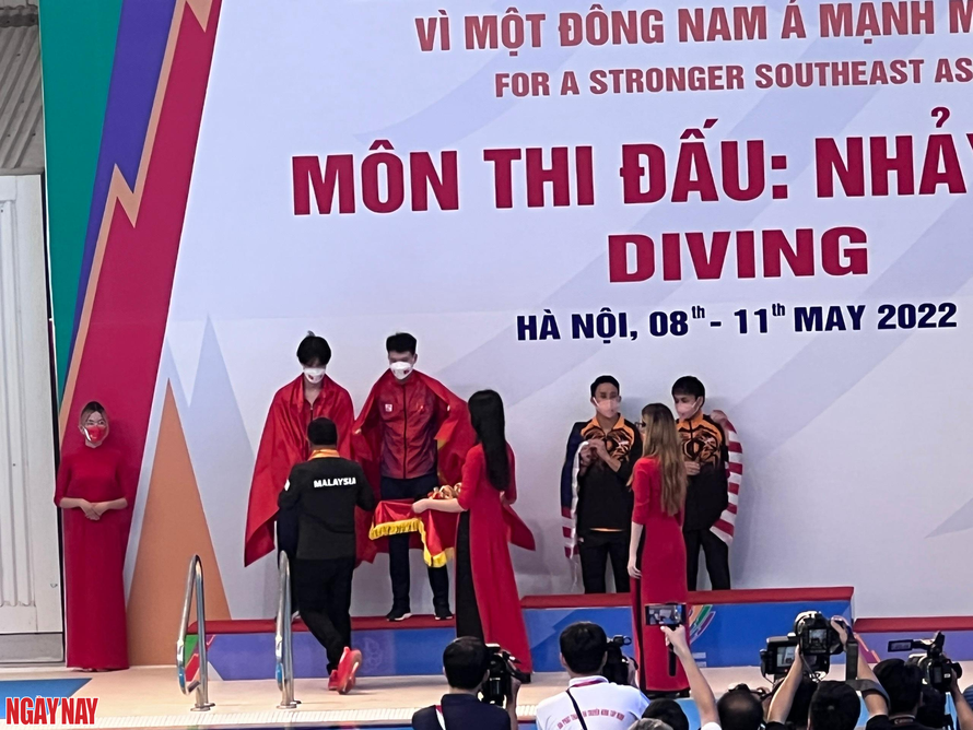 Những tấm huy chương vàng đầu tiên tại SEA Games 31 gọi tên Malaysia