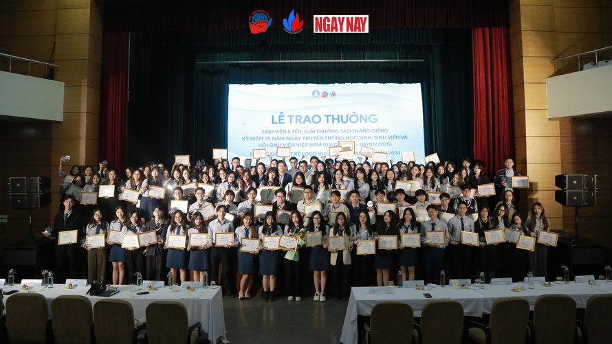 Lễ trao thưởng Sinh viên 5 tốt & Giải Sao Tháng Giêng 2024: Tôn vinh cá nhân và tập thể xuất sắc Học viện Ngoại giao 