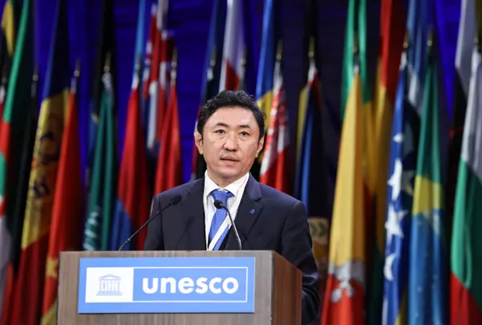 Ông Bolat Akchulakov, Chủ tịch mới của Liên hiệp các Hội UNESCO Thế giới, tham gia cuộc tranh luận chính sách chung tại Đại hội đồng UNESCO 
