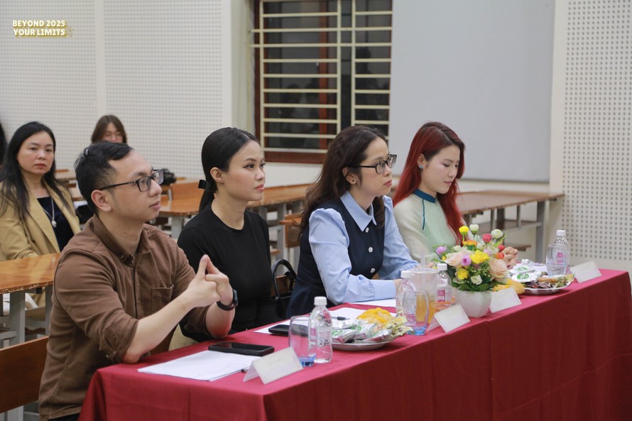 MC/BTV Nguyễn Hồng Quyên 