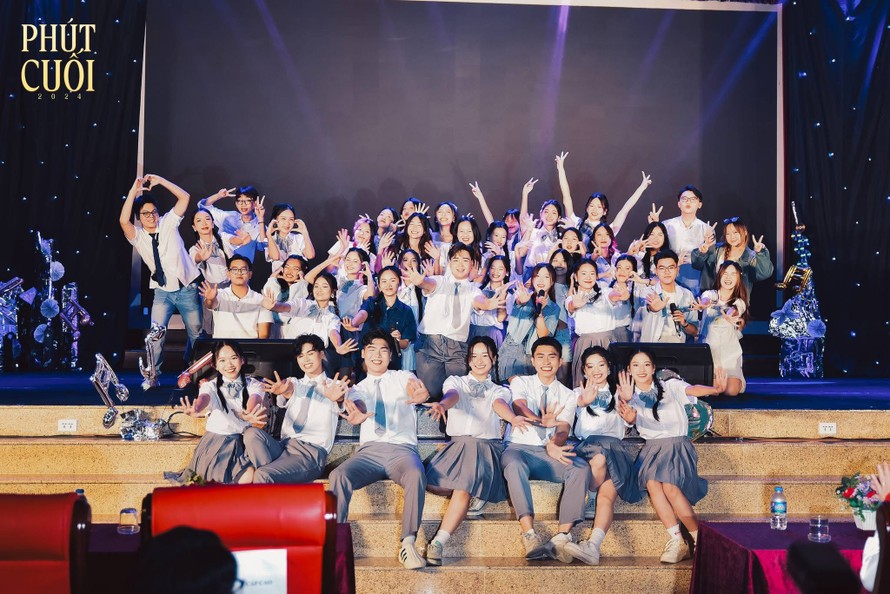 Hình ảnh tạm biệt thời sinh viên đầy ý nghĩa tại Phút Cuối 2024 - Đại lộ thanh âm.