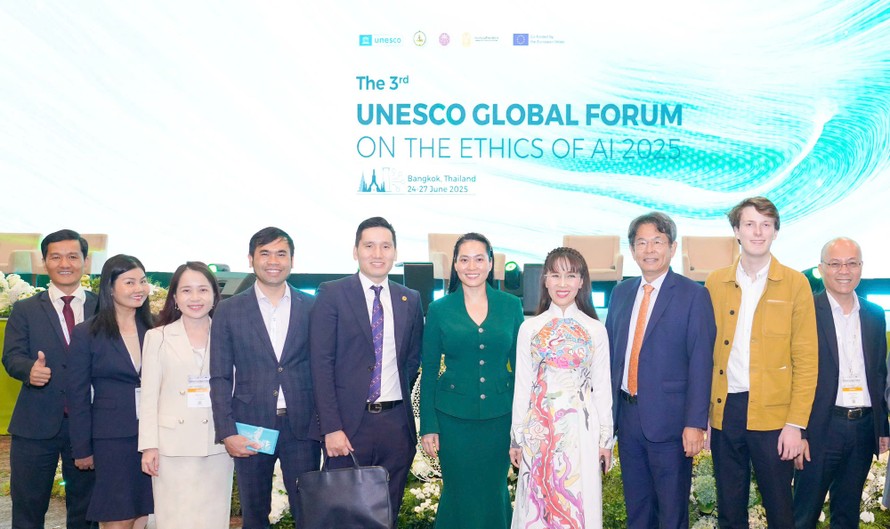 UNESCO thúc đẩy đạo đức trong phát triển AI: Đặt con người làm trung tâm của tiến bộ công nghệ