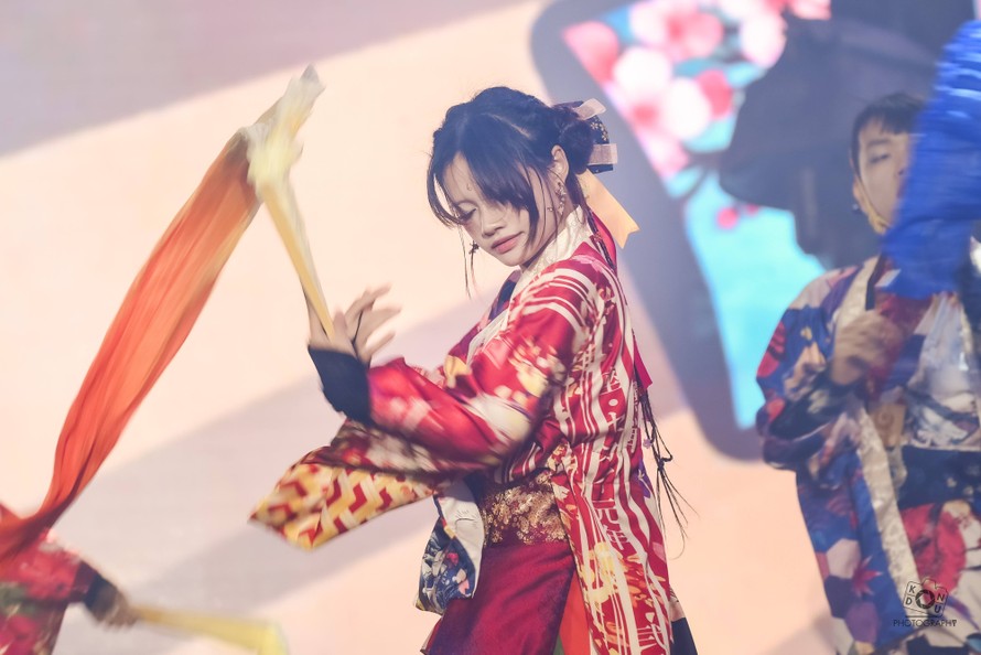 Màn trình diễn chào Tân Sinh viên của nhóm Thăng Long Yosakoi 