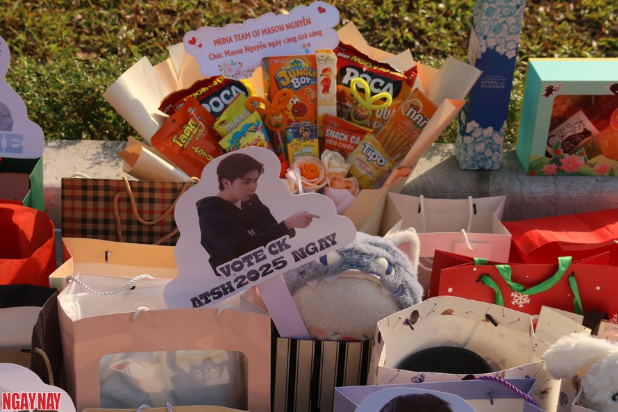 Mason Nguyễn trở lại với vòng tay người hâm mộ Thủ đô sau gần một năm vắng bóng