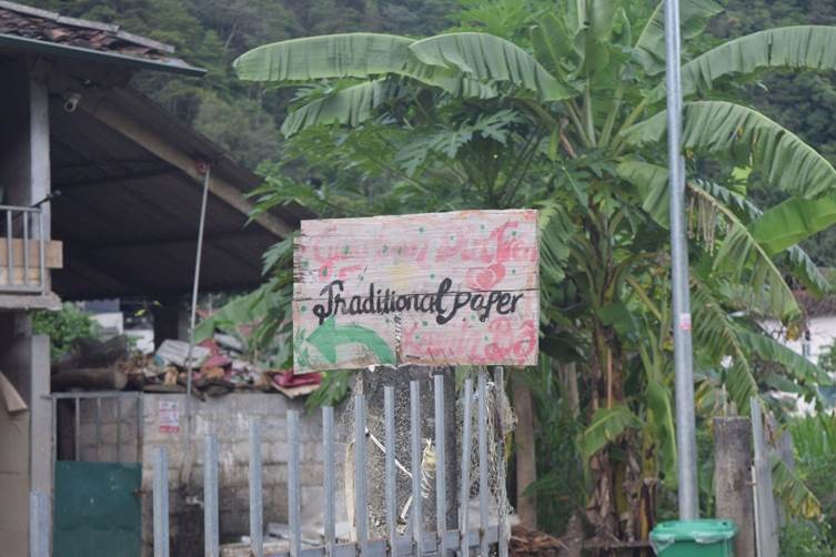 Hồn giấy Dìa Trên