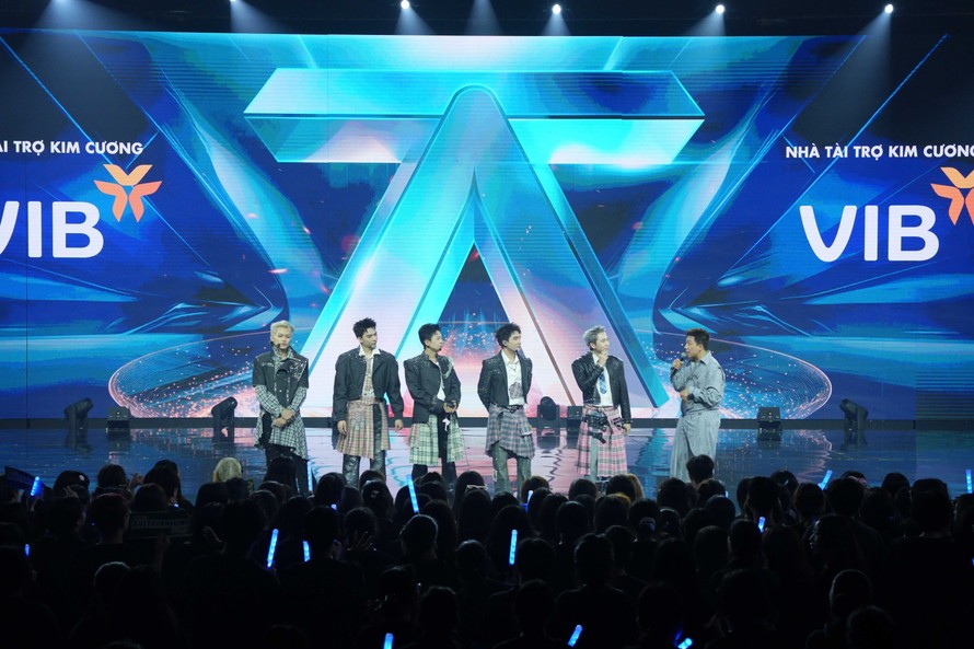 Tập 14 Anh Trai “Say Hi” 2025: Team Anh Trai Sơn.K mang nông trại về sân khấu Say Hi, Anh Trai Cody Nam Võ biết ơn khi được có cơ hội quay trở lại 