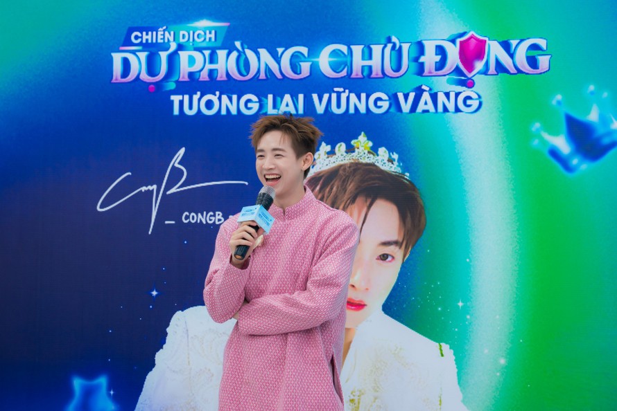 Ca sĩ CONGB đồng hành cùng Tiêm chủng Long Châu