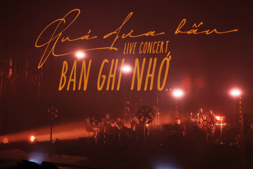 Quả Dưa Hấu hội ngộ trong concert “Bản ghi nhớ” sau gần ba thập kỷ