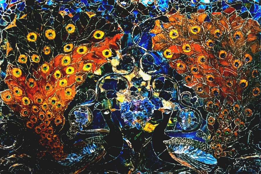 Hốc trang trí hình công thuộc phần hậu bàn thờ của Nhà nguyện Triển lãm Columbia. Ảnh: The “Lost” Treasures of Louis Comfort Tiffany