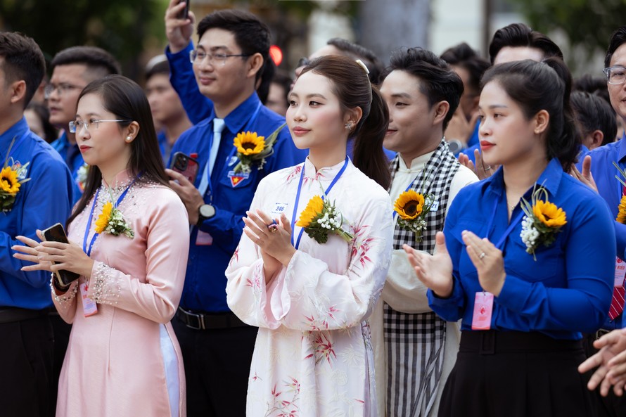 Ca sĩ Phương Mỹ Chi được UBND TP. Hồ Chí Minh tuyên dương danh hiệu Thanh niên Tiên tiến 2026