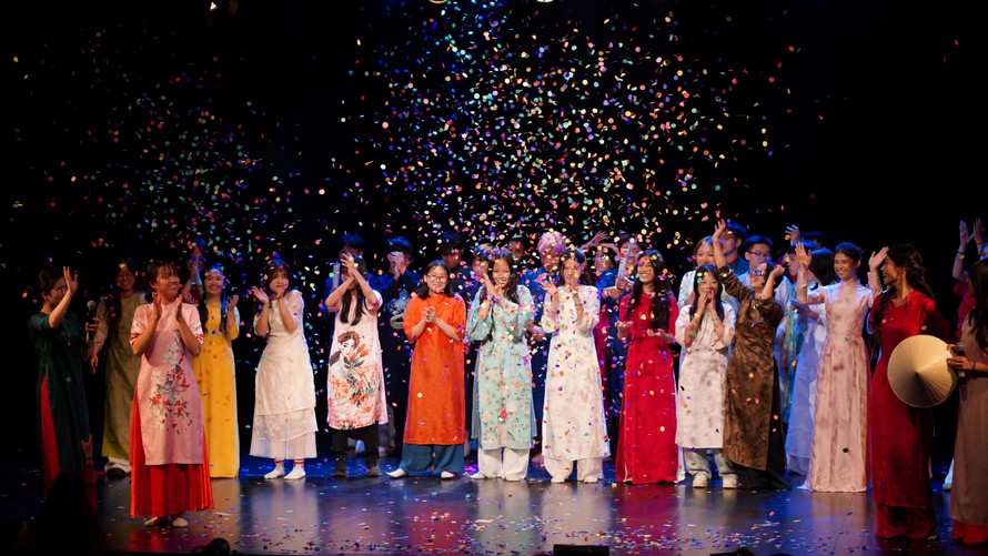 Dự án Toucher Arts quy tụ các bạn thanh thiếu niên trẻ người Việt và gốc Việt khắp thế giới 