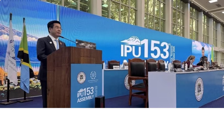Phó Chủ tịch Quốc hội Nguyễn Hồng Diên phát biểu tại Phiên thảo luận chung cấp cao Đại hội đồng lần thứ 153 của Liên minh Nghị viện Thế giới (IPU-153). (Ảnh: Hoàng Nhương/TTXVN)
