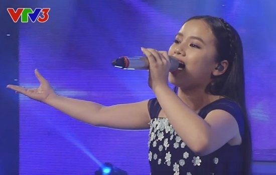 Văn Mai Hương khóc nức nở trên sóng trực tiếp của VTV