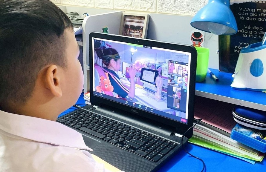 Hà Nội tiếp tục dạy và học trực tuyến