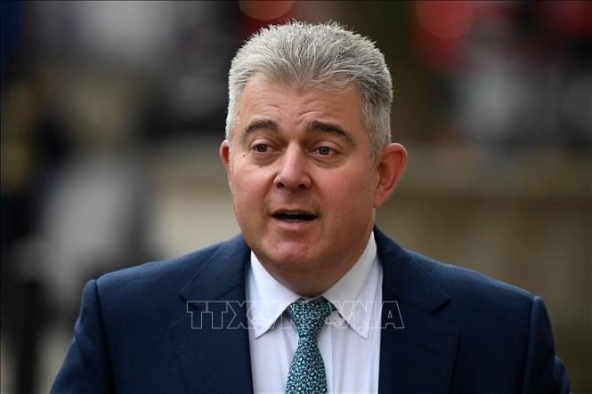 Bộ trưởng Anh phụ trách vấn đề Bắc Ireland Brandon Lewis. Ảnh: AFP/TTXVN