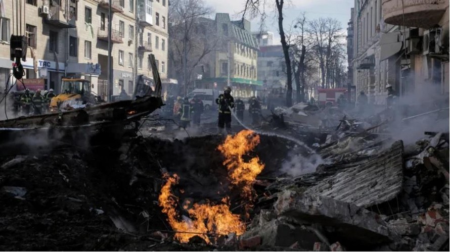 Xung đột với Nga đã gây ảnh hưởng nặng nề đến nền kinh tế Ukraine. Ảnh: AP