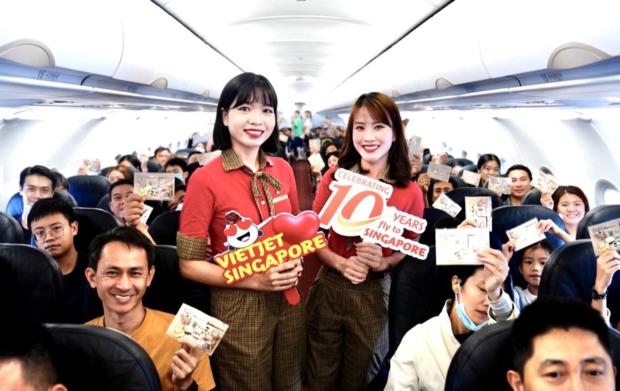 Mừng kỷ niệm “chuyến bay nụ cười” đến Singapore, Vietjet tặng 10.000 vé bay chỉ từ 0 đồng 