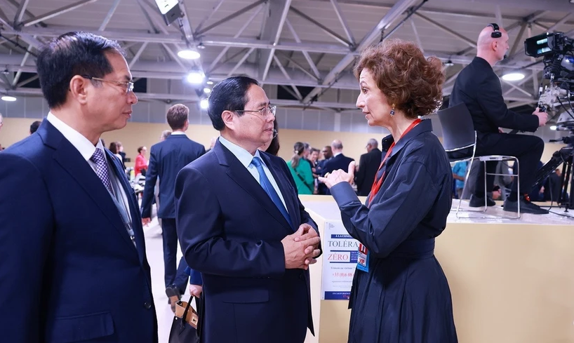 Thủ tướng Phạm Minh Chính gặp Tổng Giám đốc UNESCO Audrey Azoulay. (Ảnh: Dương Giang/TTXVN)