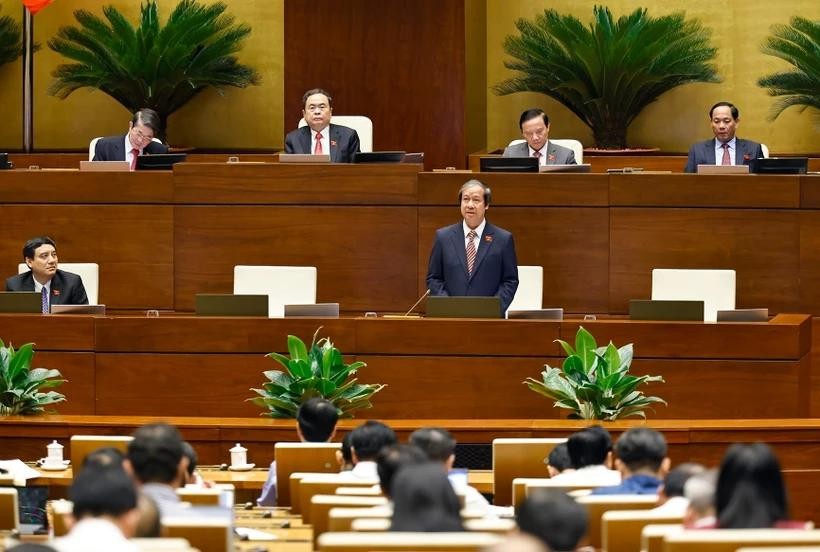 Miễn học phí: Lo phát sinh các khoản thu "tự nguyện" không đúng quy định