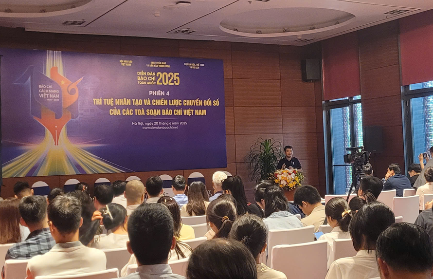 Quang cảnh phiên thảo luận.