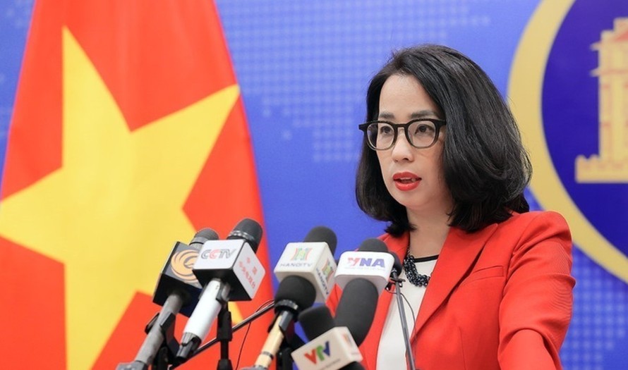 Người phát ngôn Bộ Ngoại giao Phạm Thu Hằng trả lời câu hỏi của các cơ quan báo chí trong nước và quốc tế. Ảnh: An Đăng