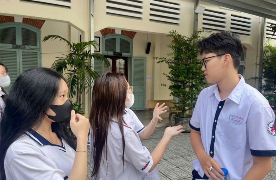 Hà Nội bố trí 6 điểm cấp tài khoản cho các thí sinh để hỗ trợ thí sinh tự do đăng ký xét tuyển đại học năm 2025. Ảnh: Thu Hoài