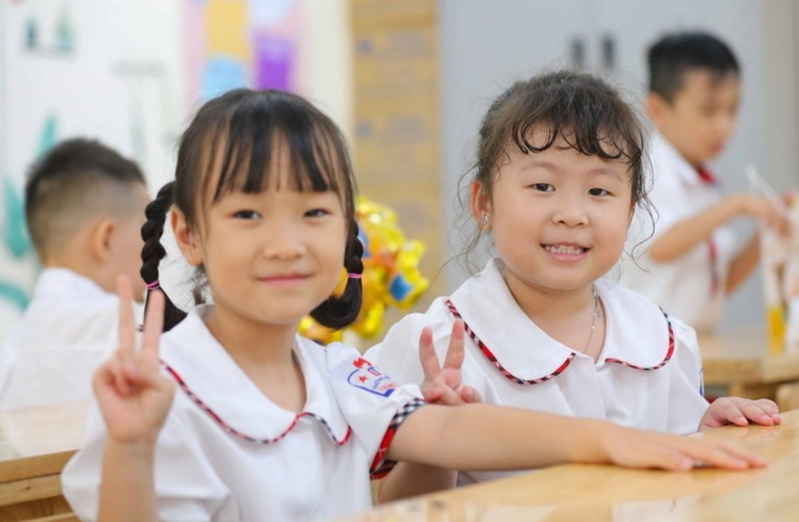 Nghị quyết về miễn, hỗ trợ học phí cho trẻ mầm non, học sinh phổ thông