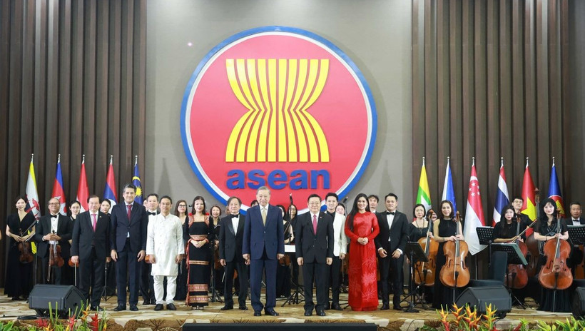 Tổng Bí thư Tô Lâm dự Lễ kỷ niệm 30 năm Việt Nam gia nhập ASEAN. (Ảnh: Thống Nhất/TTXVN)