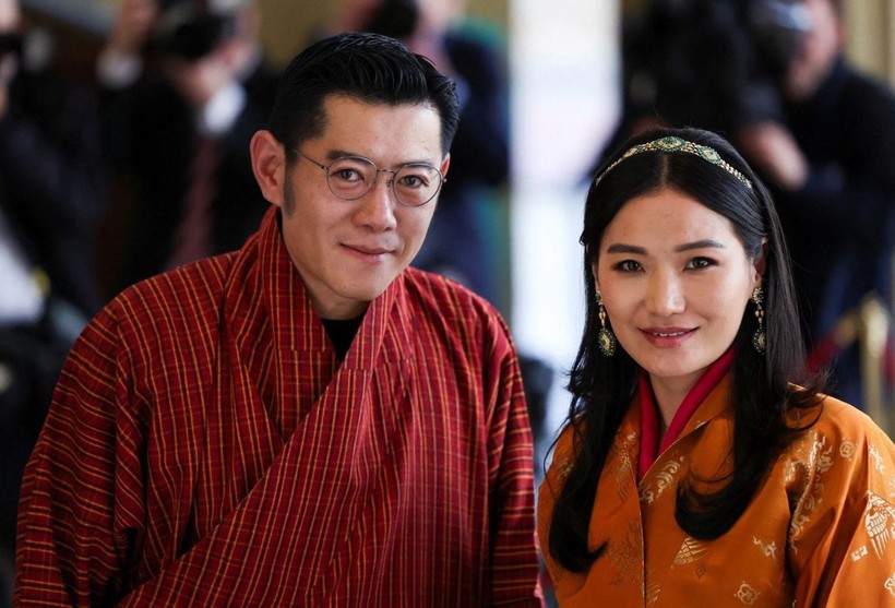 Quốc vương Bhutan Jigme Khesar Namgyel Wangchuck và Hoàng hậu Jetsun Pema. (Ảnh: Reuters)