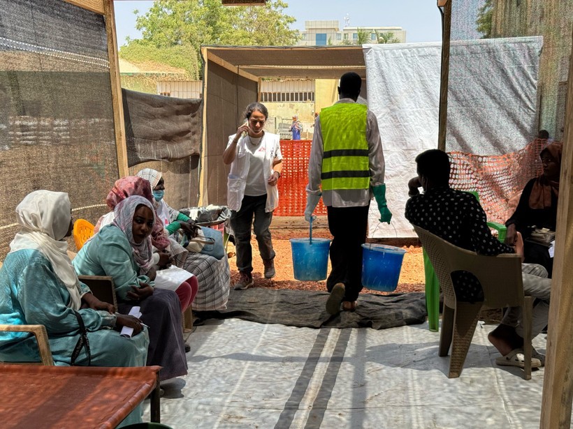 Bệnh nhân mắc tả được điều trị tại trung tâm y tế ở Kosti, bang White Nile, Sudan. 