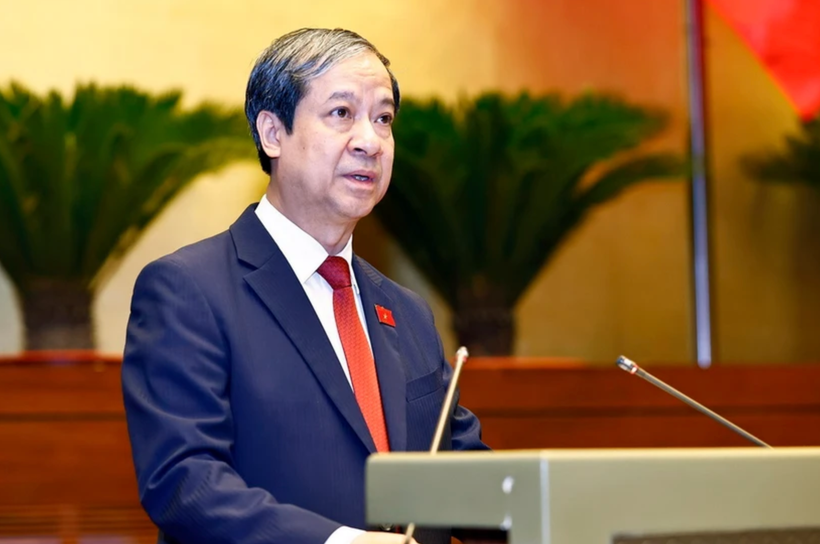 Bộ trưởng Bộ Giáo dục và Đào tạo Nguyễn Kim Sơn.