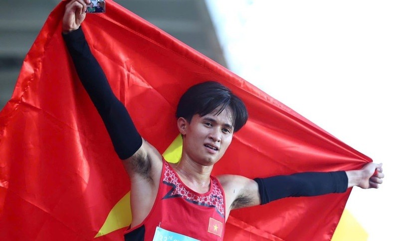 Nguyễn Trung Cường giúp Điền kinh lập "hat-trick vàng" trong ngày hôm nay.