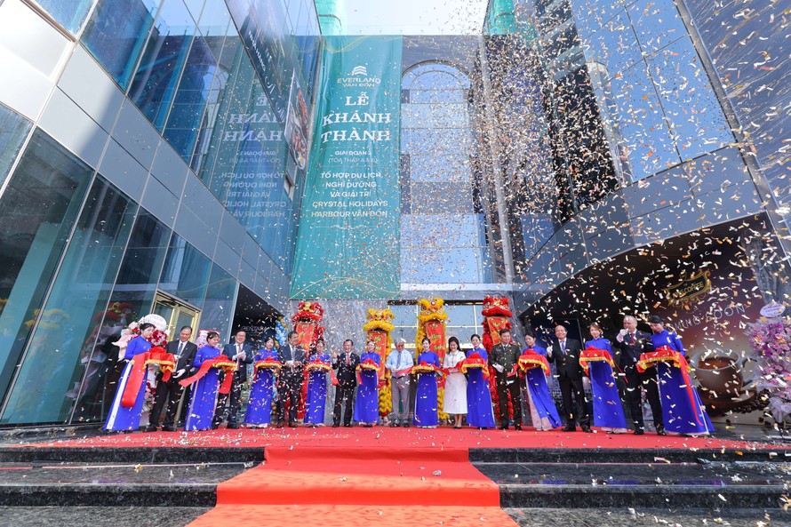 Khánh thành Tổ hợp du lịch, nghỉ dưỡng và giải trí Crystal Holidays Harbour Vân Đồn 