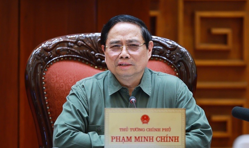 Thủ tướng Phạm Minh Chính chủ trì họp về công tác khắc phục hư hỏng công trình cầu sông Lô thuộc địa bàn xã Đoan Hùng, tỉnh Phú Thọ.