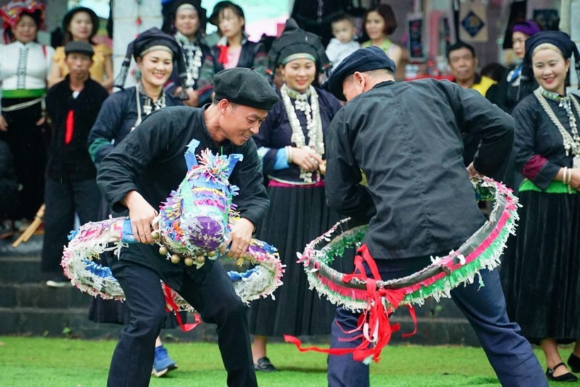 Nhiều hoạt động hấp dẫn tại Làng văn hóa các dân tộc dịp Tết Bính Ngọ