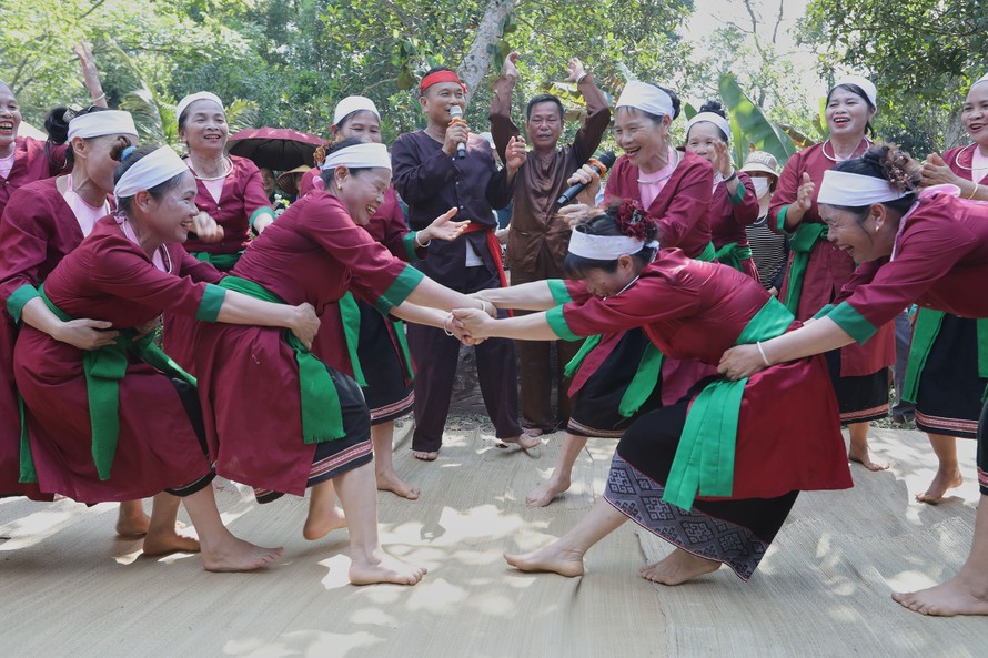 Sôi nổi các hoạt động chào mừng Ngày Văn hóa các dân tộc Việt Nam năm 2026
