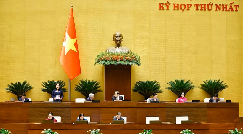 Phiên họp sáng 24/4.