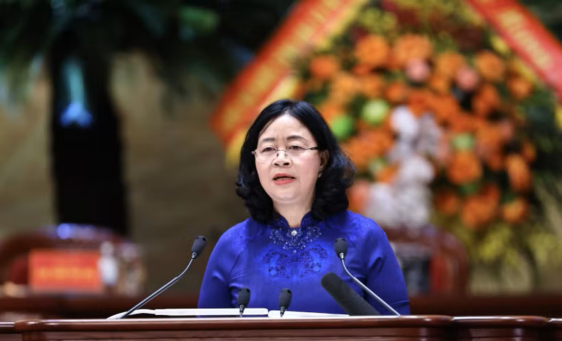 Đồng chí Bùi Thị Minh Hoài, Ủy viên Bộ Chính trị, Bí thư Trung ương Đảng, Bí thư Đảng ủy Mặt trận Tổ quốc, các đoàn thể Trung ương, Chủ tịch Ủy ban Trung ương Mặt trận Tổ quốc Việt Nam phát biểu nhận nhiệm vụ.