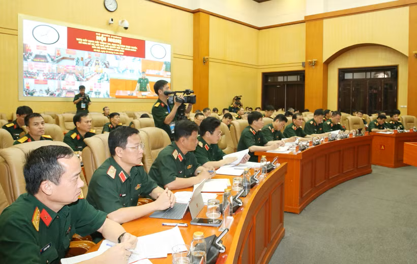 Các đại biểu dự hội nghị tại điểm cầu Bộ Quốc phòng. 