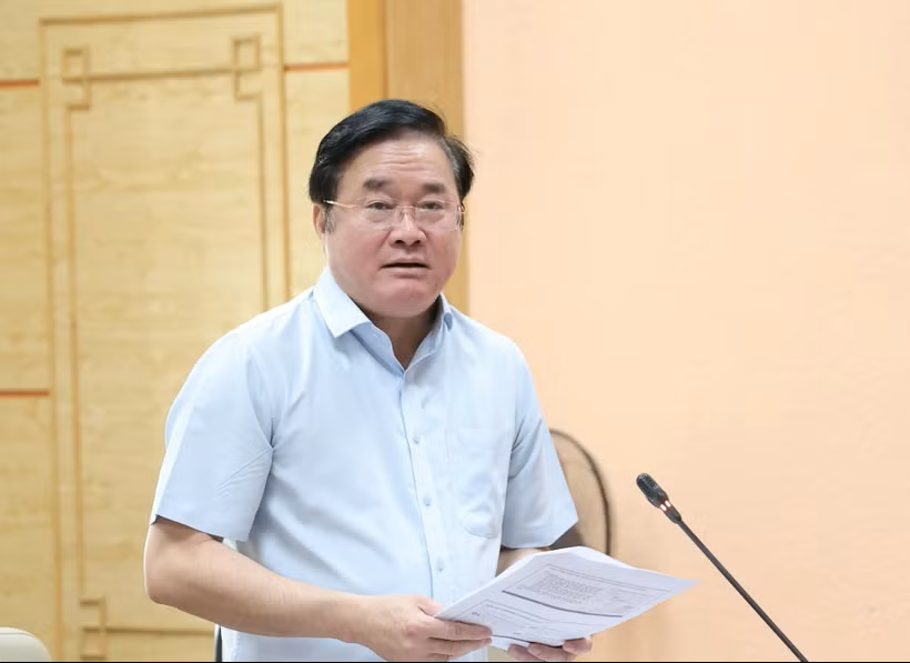 Tiến sỹ Hoàng Minh Đức - Cục trưởng Cục Phòng bệnh phát biểu tại cuộc họp.