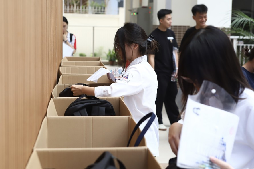 Kỳ thi tốt nghiệp THPT năm 2026: Có 12 thí sinh bị đình chỉ thi trong buổi thi Ngữ văn