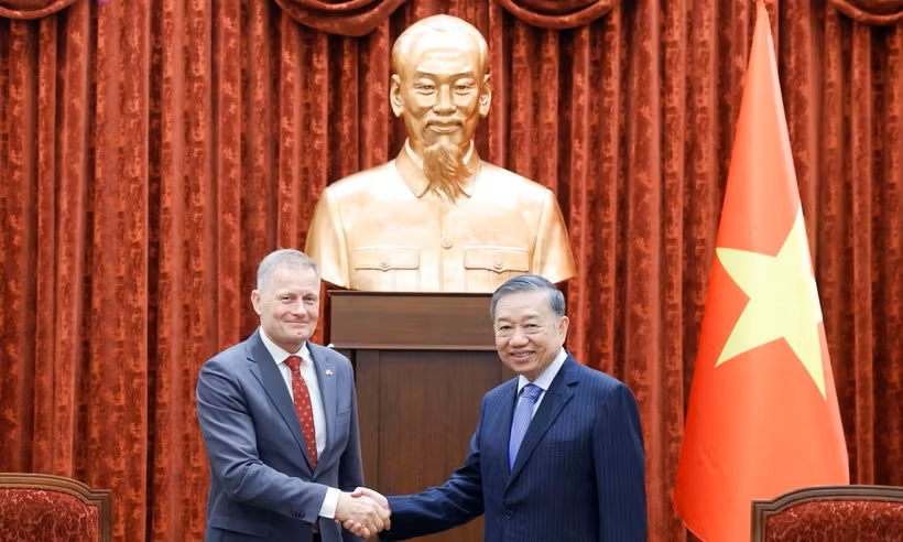 Tổng Bí thư, Chủ tịch nước Tô Lâm tiếp Đại sứ Đan Mạch Nicolai Prytz đến chào từ biệt, kết thúc nhiệm kỳ công tác tại Việt Nam.