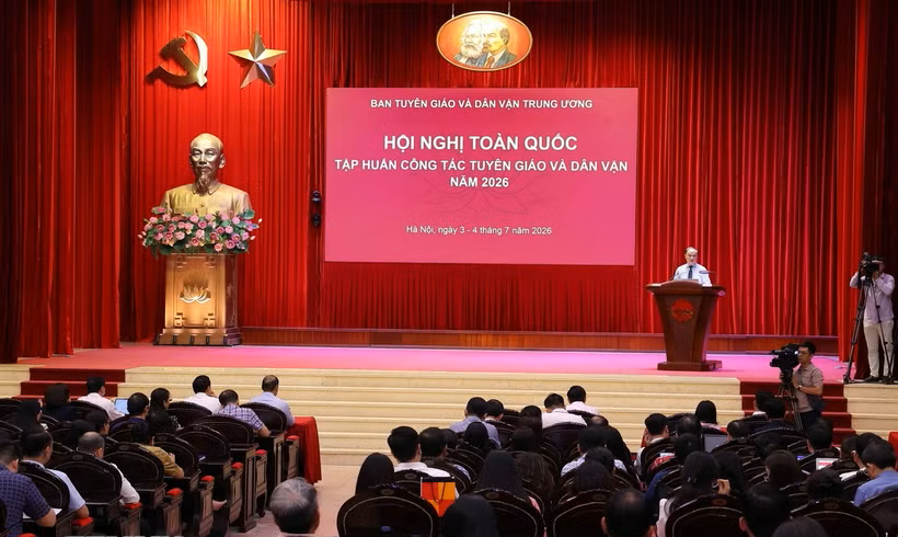 Đồng chí Phạm Tất Thắng, Ủy viên Trung ương Đảng, Phó Trưởng ban Thường trực Ban Tuyên giáo và Dân vận Trung ương, phát biểu khai mạc.