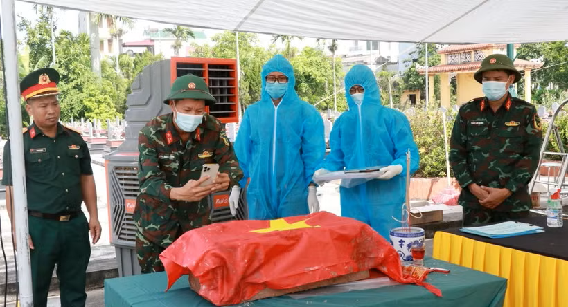 Số hóa thông tin, tạo cơ sở dữ liệu thống nhất phục vụ quản lý, tra cứu và xác định danh tính liệt sỹ.