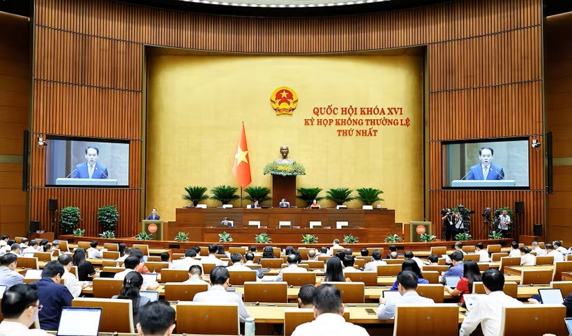 Quang cảnh phiên họp.