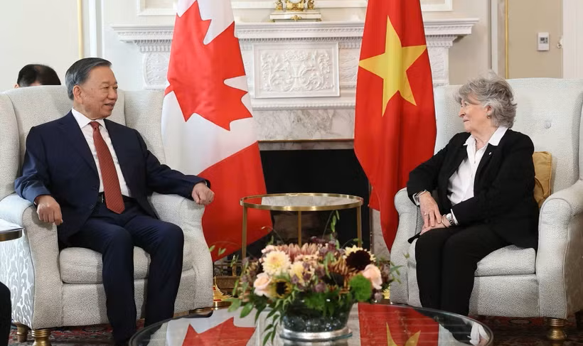 Trong khuôn khổ chuyến thăm cấp Nhà nước tới Canada, Tổng Bí thư, Chủ tịch nước Tô Lâm hội kiến với Toàn quyền Louise Arbour, thống nhất nhiều định hướng đưa quan hệ hai nước phát triển sâu rộng hơn.