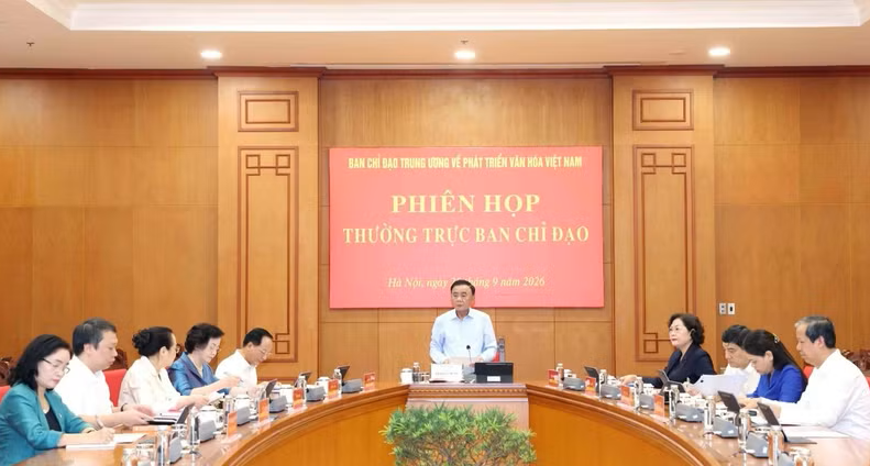 Thường trực Ban Bí thư Trần Cẩm Tú phát biểu chỉ đạo phiên họp. 