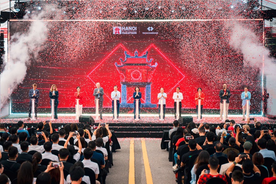 Giải Marathon Quốc tế Hà Nội Techcombank Mùa thứ 5 chính thức khai mạc.