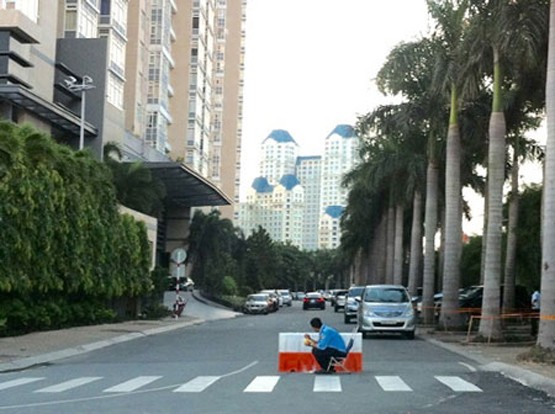 TP.HCM: Chung cư hàng độc, 10 tỷ không mua nổi 1 chỗ đậu xe